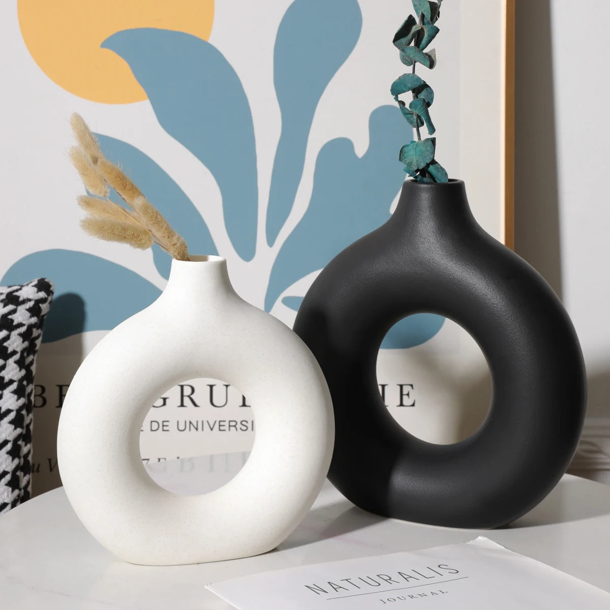 Auréa Hollow Vase