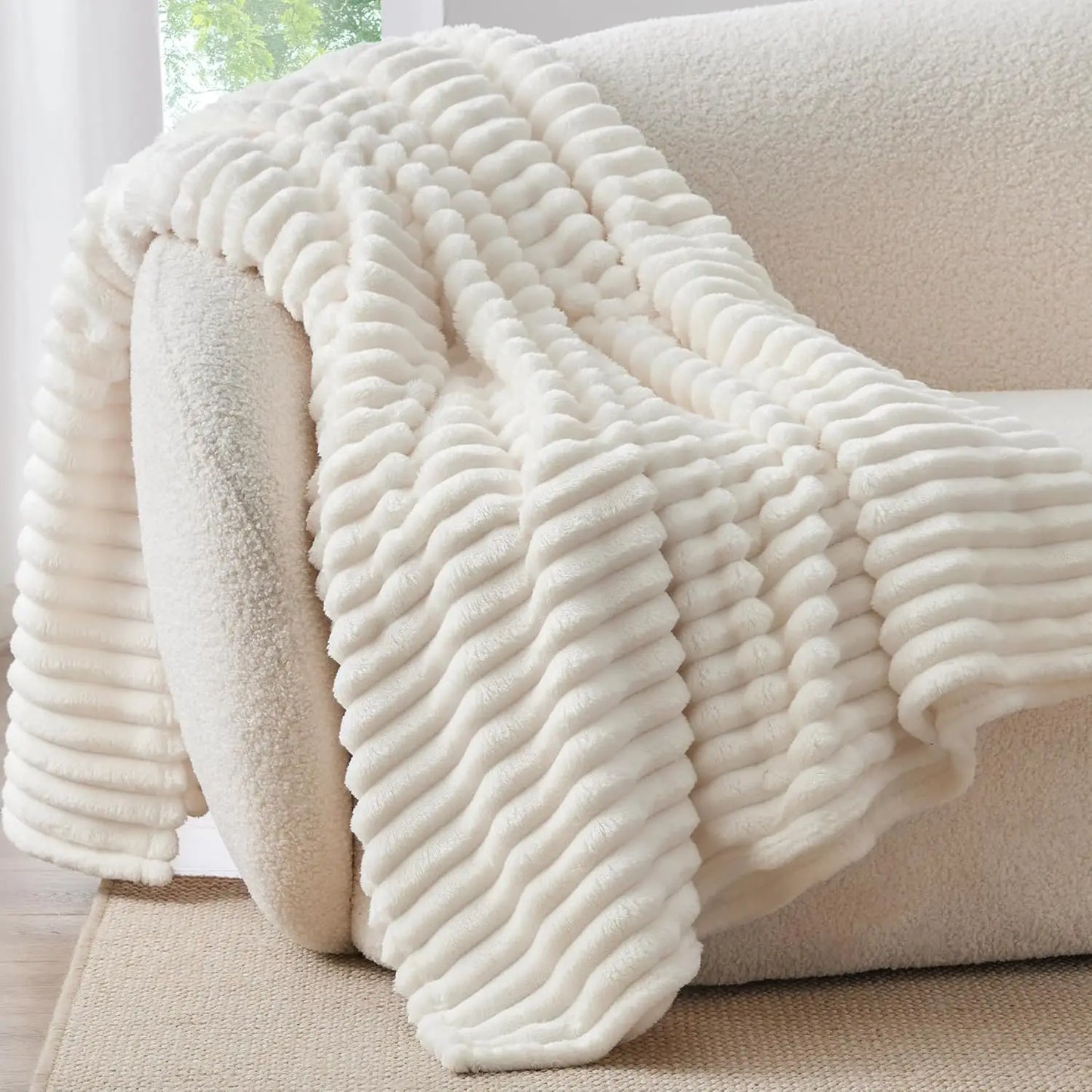 CozyCloud Chunky Blanket
